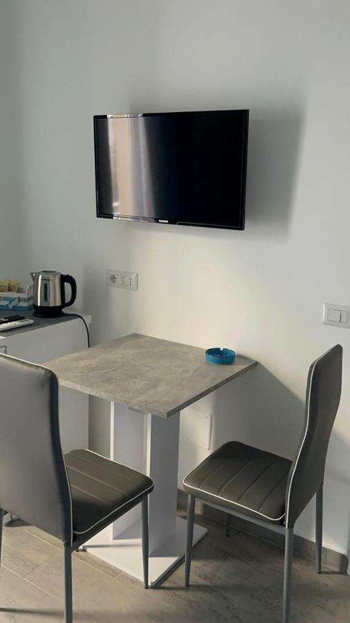 Anyma Home Crotone Bagian luar foto